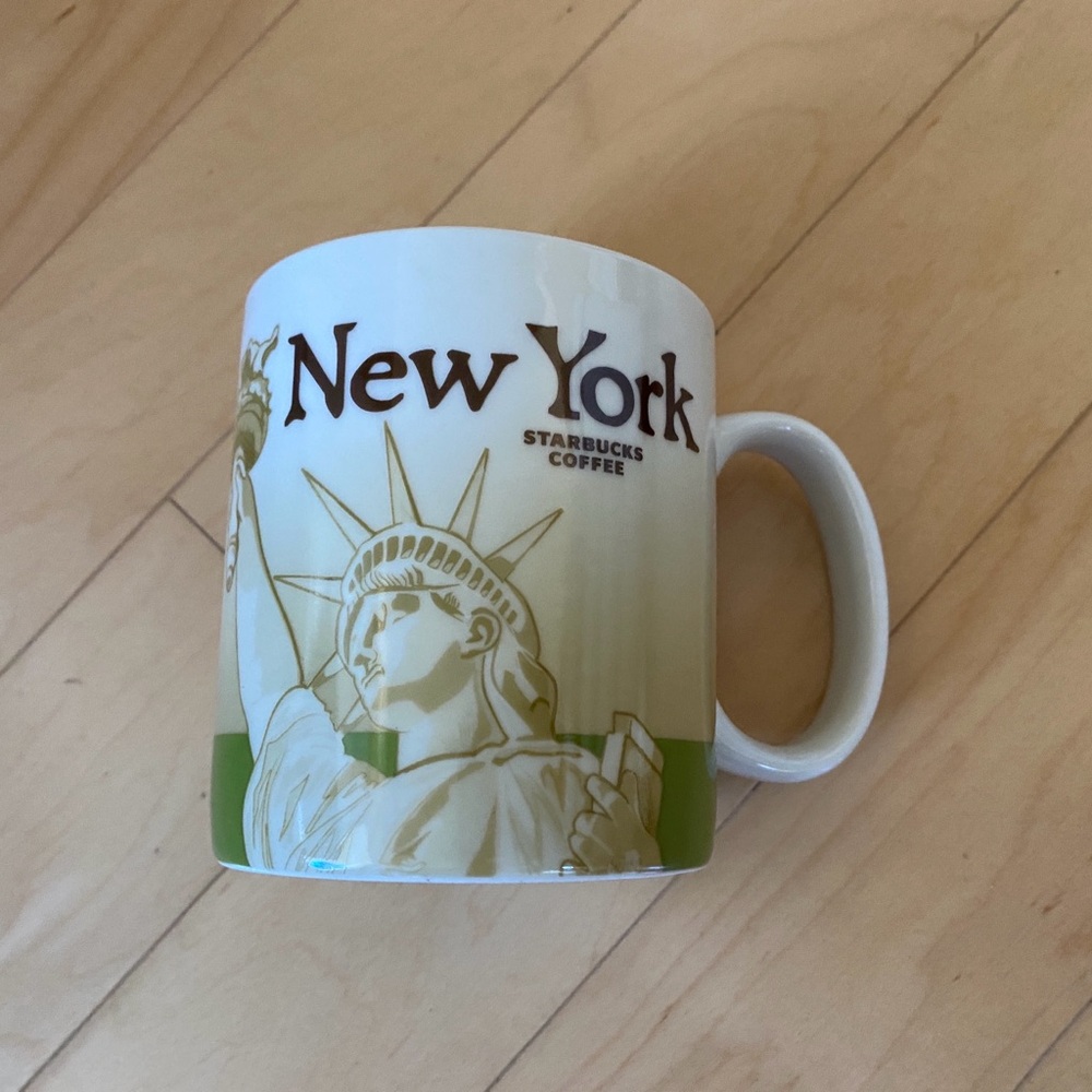 Starbucks 2011 New York Collectors Mug - Cream and Green